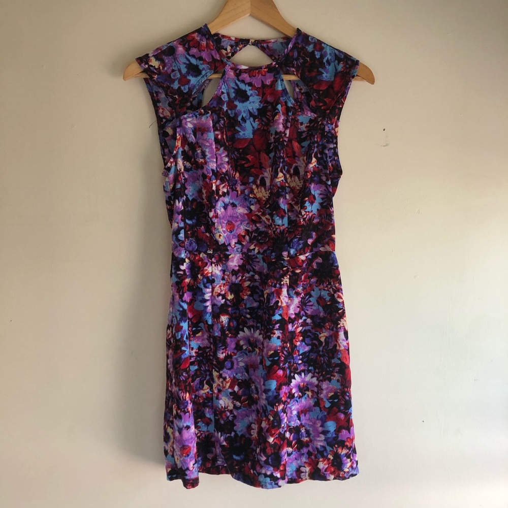 5/$25 Nasty Gal Floral Open Back Mini Dress